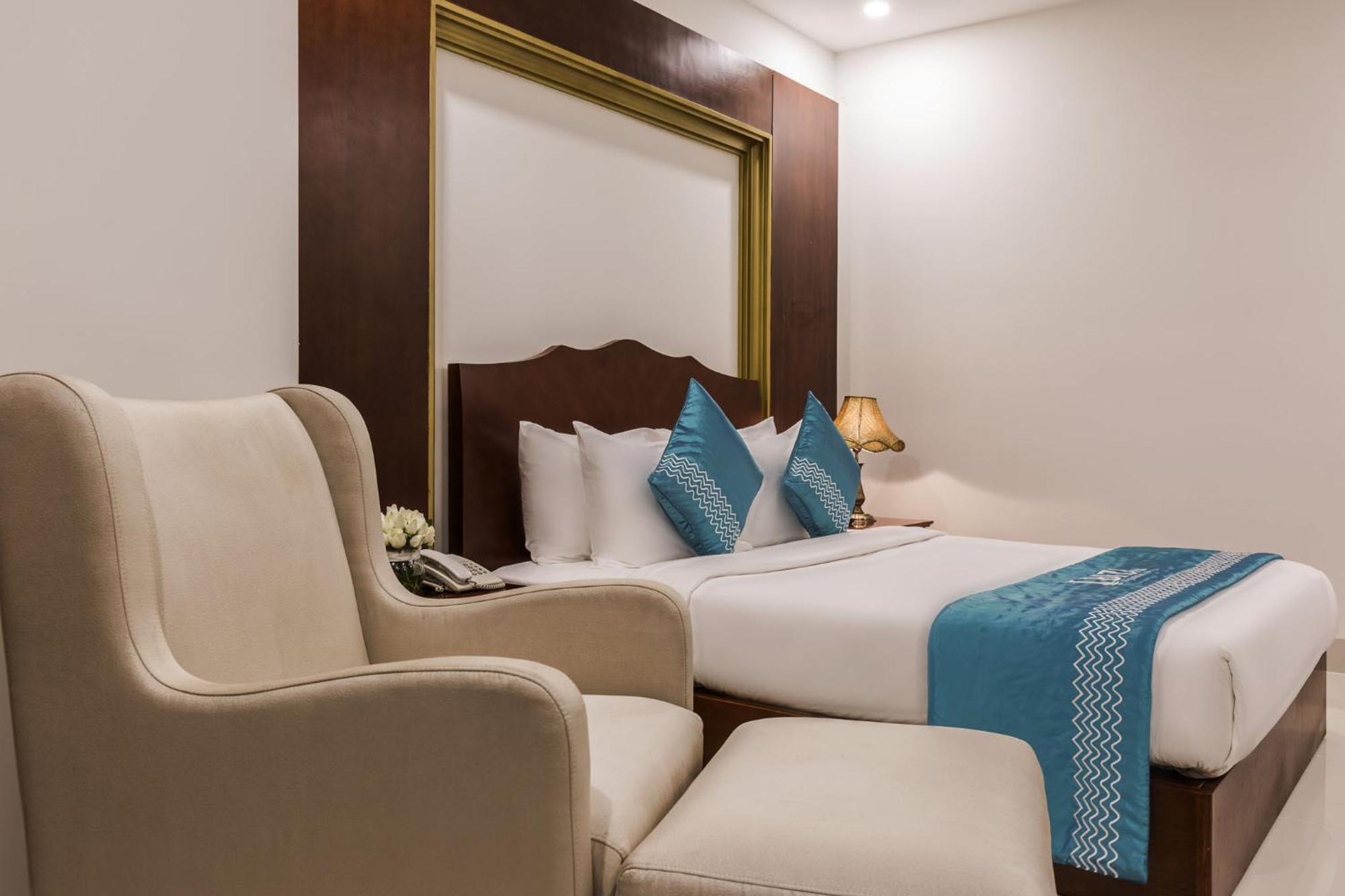 Ibiza Riverfront Da Nang Hotel Powered By Aston Exterior foto