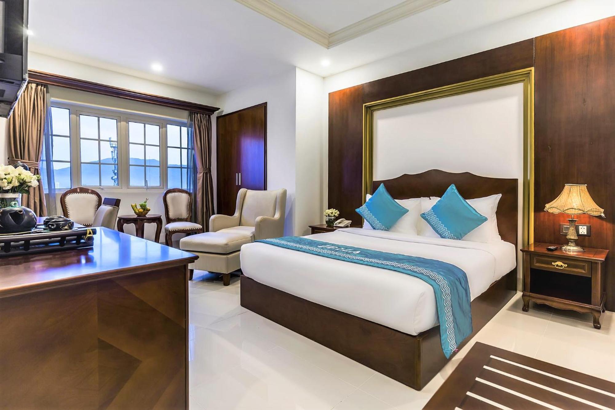Ibiza Riverfront Da Nang Hotel Powered By Aston Exterior foto