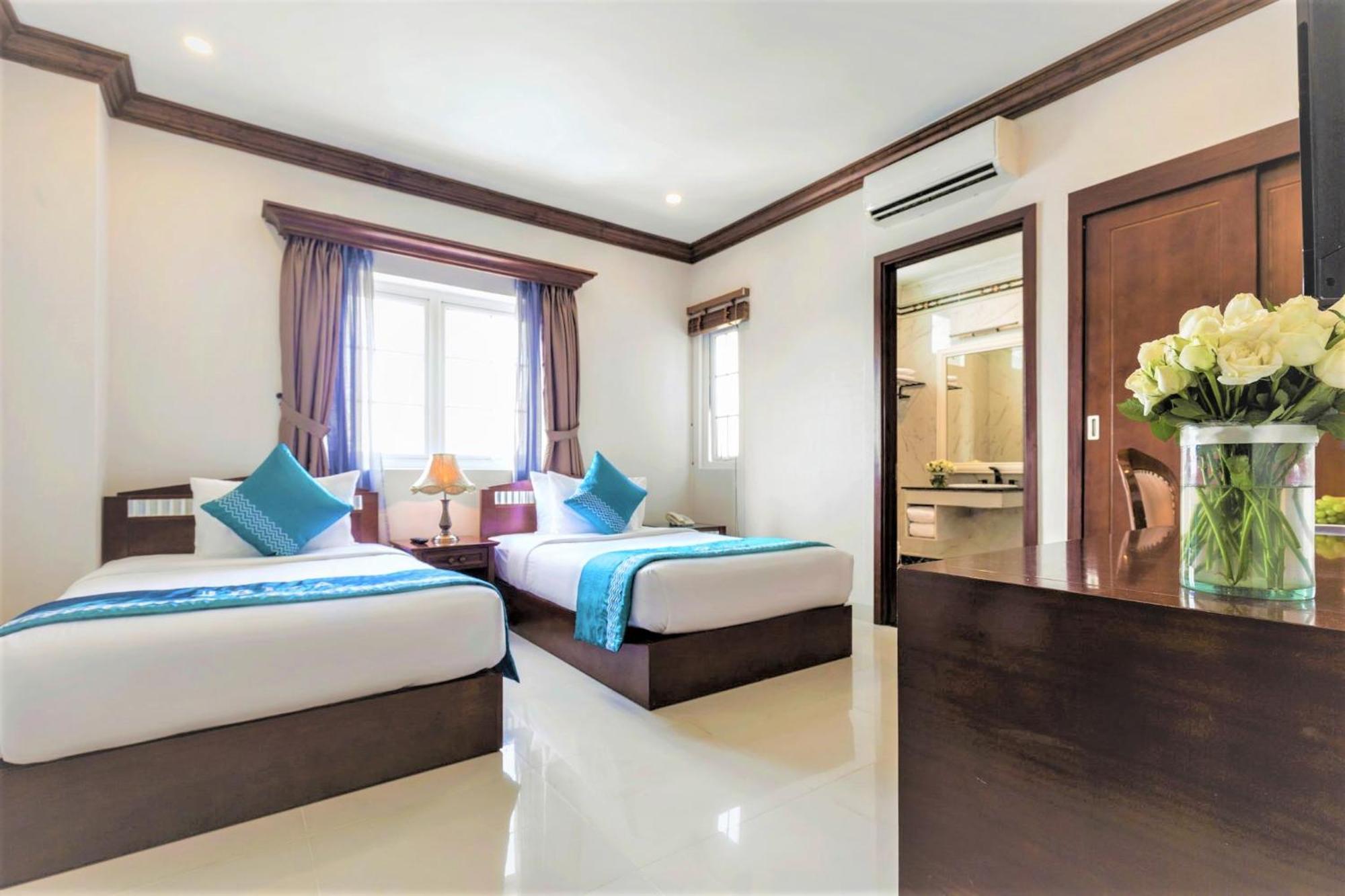 Ibiza Riverfront Da Nang Hotel Powered By Aston Exterior foto