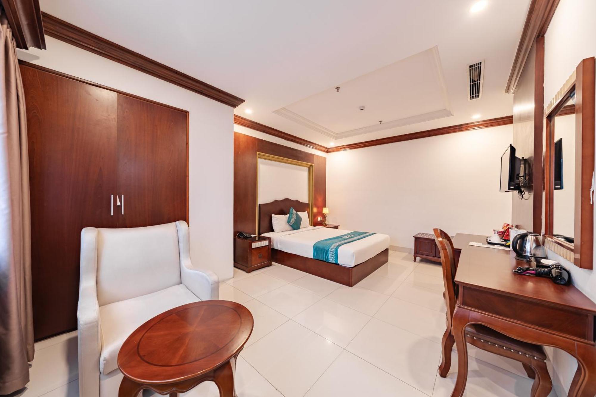 Ibiza Riverfront Da Nang Hotel Powered By Aston Exterior foto